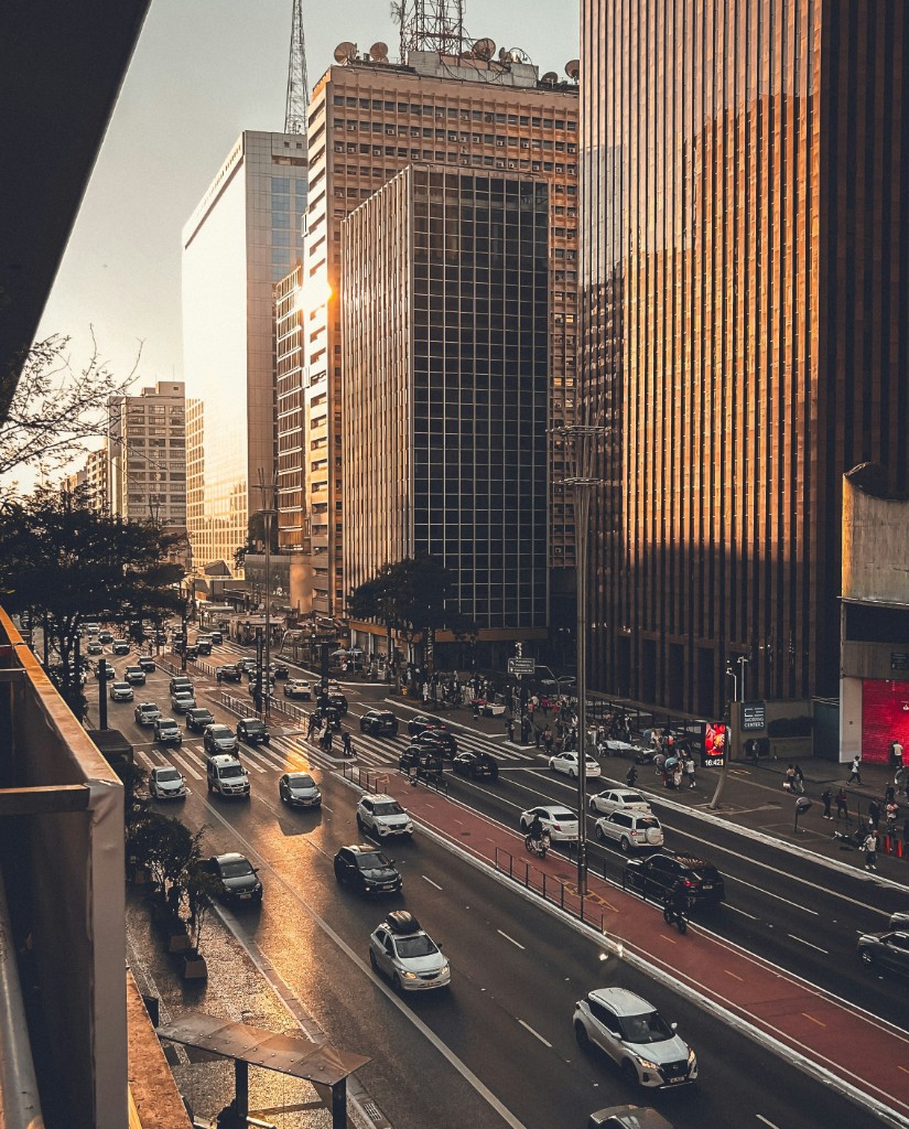 Авенида Paulista на закате, Сан-Паулу